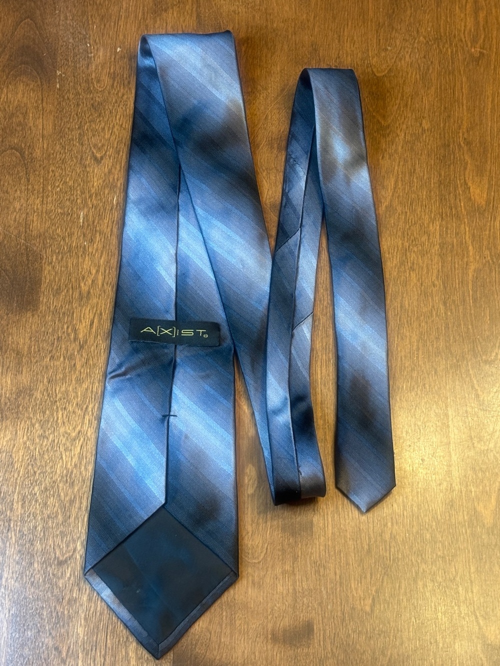 A|X|ST Blue Gradient Striped Men’s Tie